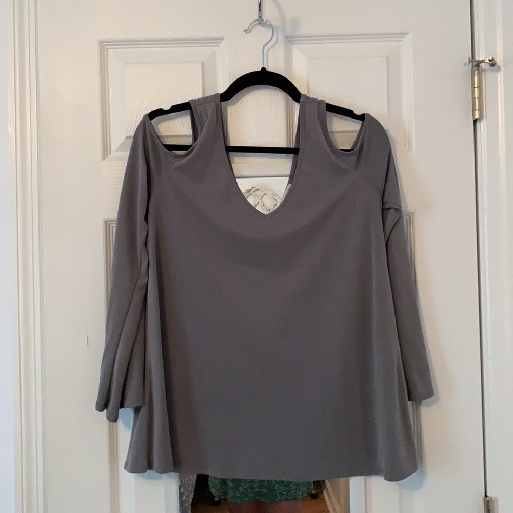 Cold shoulder top